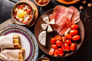 İspanyol yemek masada hazır