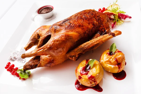 Roasted turkey with apples — Stock Photo, Image