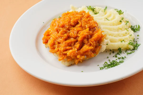 Escalope avec purée de pommes de terre — Photo