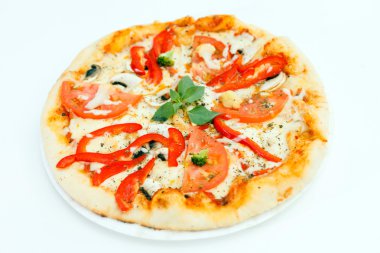 beyaz üzerine lezzetli pizza