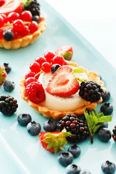 Sladké koláče s ovocem — Stock fotografie