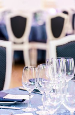 Şarap boş bardakları