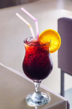 alkol barda kokteyl