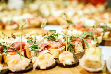 Konuklar için gıda catering