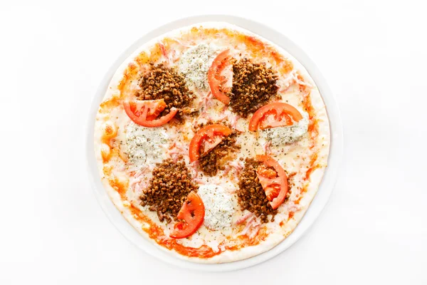 Välsmakande pizza på vit — Stockfoto