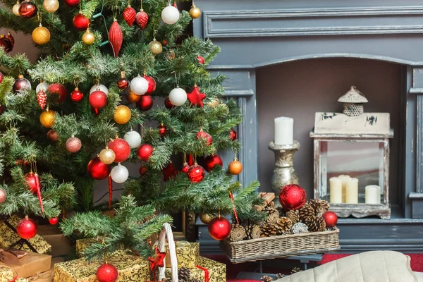 Christmas tree with decorations — Stock Photo, Image