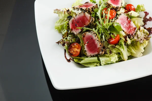 Japanese tuna salad — Stock Photo, Image