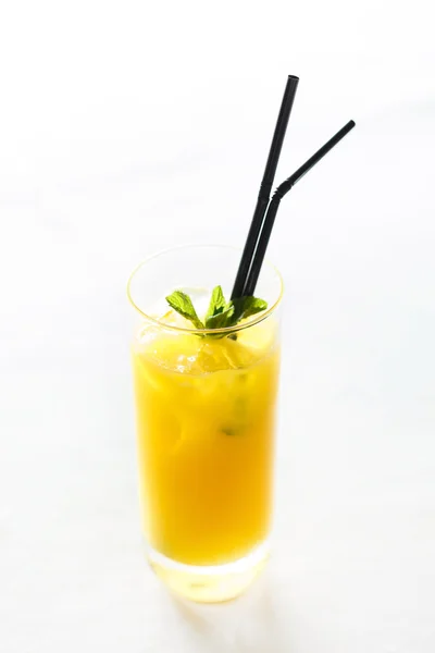 Köstlicher Sommercocktail — Stockfoto