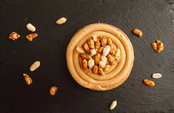 Sladký dort s ořechy — Stock fotografie