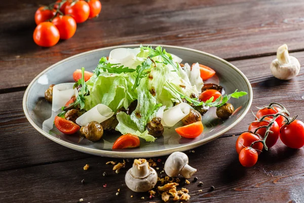 Taze lezzetli salata — Stok fotoğraf