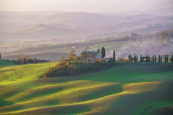 Landschap van Tuscany bergen — Stockfoto