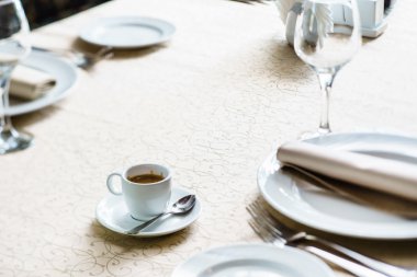 gözlük Restoran masada