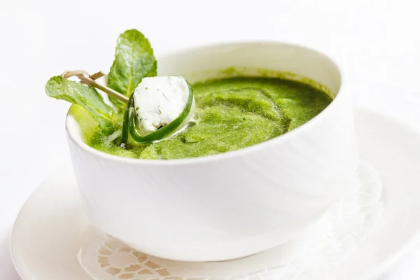 緑のクリーム スープ — ストック写真