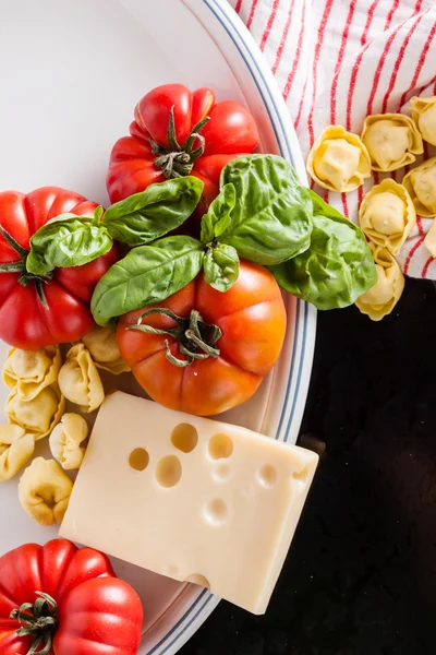 Bordo di cibo italiano — Foto Stock