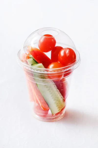 Snack de verduras en vidrio —  Fotos de Stock
