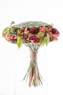 beyaz üzerine güzel çiçekler buket