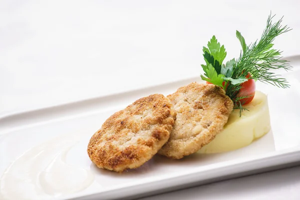 Cutlets with mashed potatoes — Stock Photo, Image