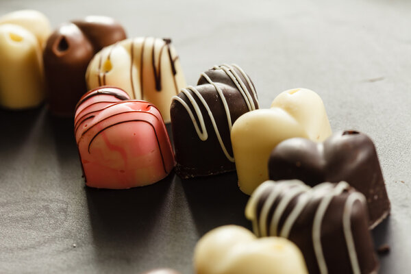 Конфеты с шоколадными сердцами
