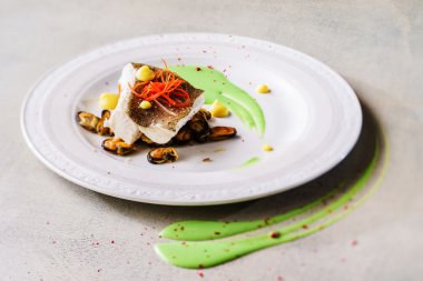 Kavrulmuş balık biftek