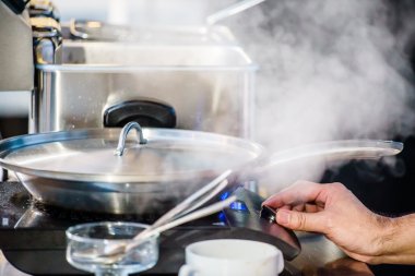 Şef ile tava pişirme