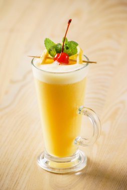 lezzetli alkol kokteyl