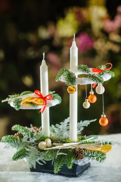 Dekoracja świąteczna świecami — Zdjęcie stockowe