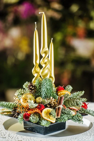 Decoración de Navidad con velas — Foto de Stock