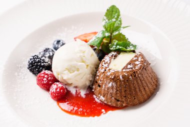 Noel kek plaka üzerinde