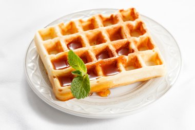Belçika waffle plaka üzerinde