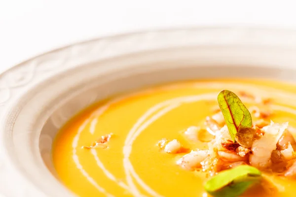 Pumpkin cream soup with shrimps — Stock Photo, Image