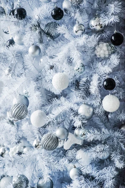 Árbol de Navidad nevado —  Fotos de Stock