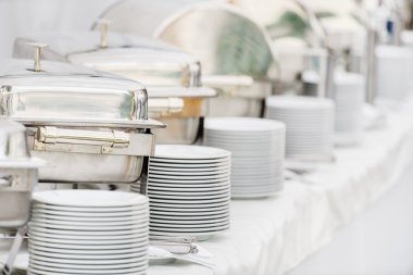 Restoranda Festival partisi için mutfak eşyaları