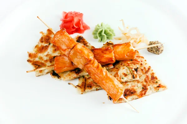 Salmon kebab on white — Stock Photo, Image