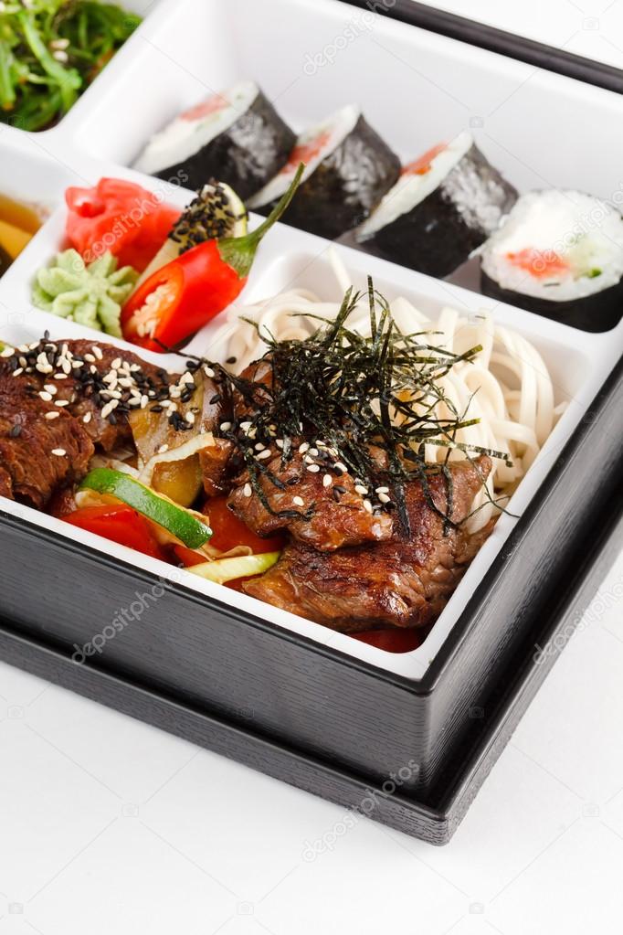 Lunch Box (Bento)