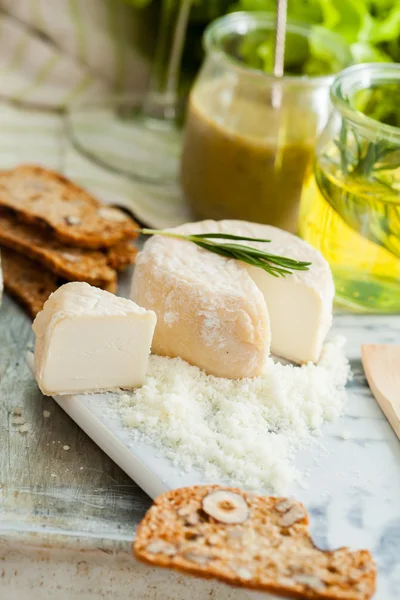 Assorted Cheese Plate — Stock Photo, Image