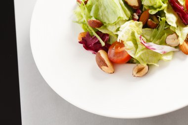 sağlıklı sebze salatası