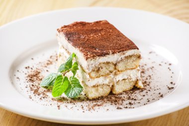 Naneli tiramisu keki.