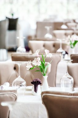 Restoran masa dekorasyonu