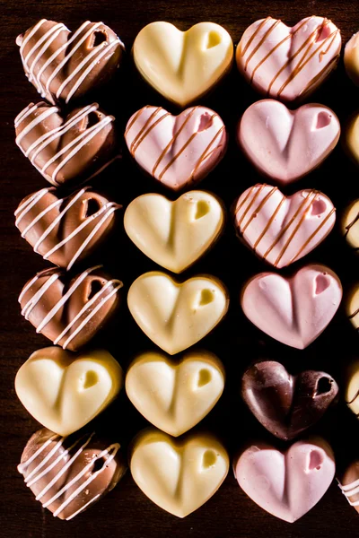 黒のバレンタイン チョコレート — ストック写真