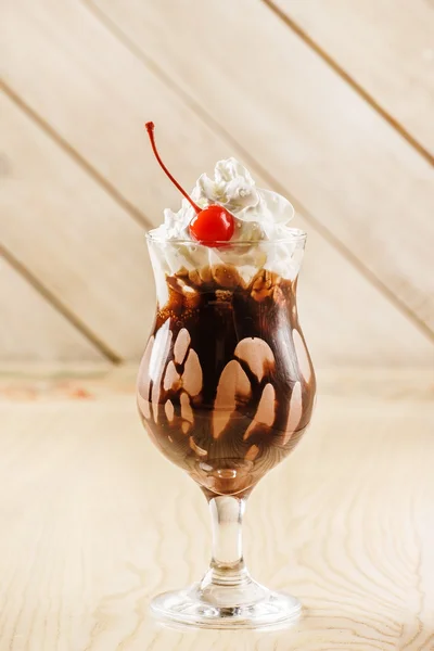 초콜릿 체리 칵테일 — 스톡 사진