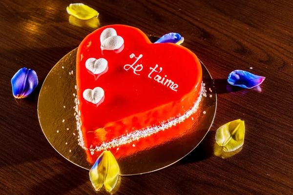 Cake for Valentine day — Stock Photo, Image