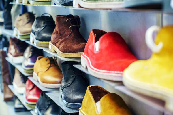 Rows of colorful shoes — Stock Photo, Image