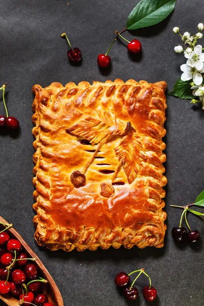 Pastel de cereza al horno — Foto de Stock