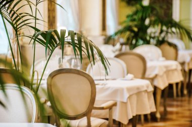 Modern Restoran İçi