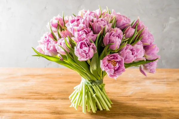 Rosa Tulpenstrauß — Stockfoto