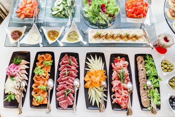 Catering banquet table — Stock Photo, Image