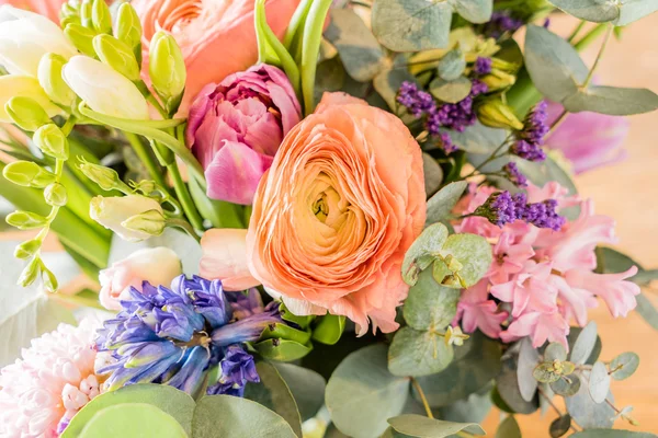 Beautiful spring bouquet — Stock Photo, Image