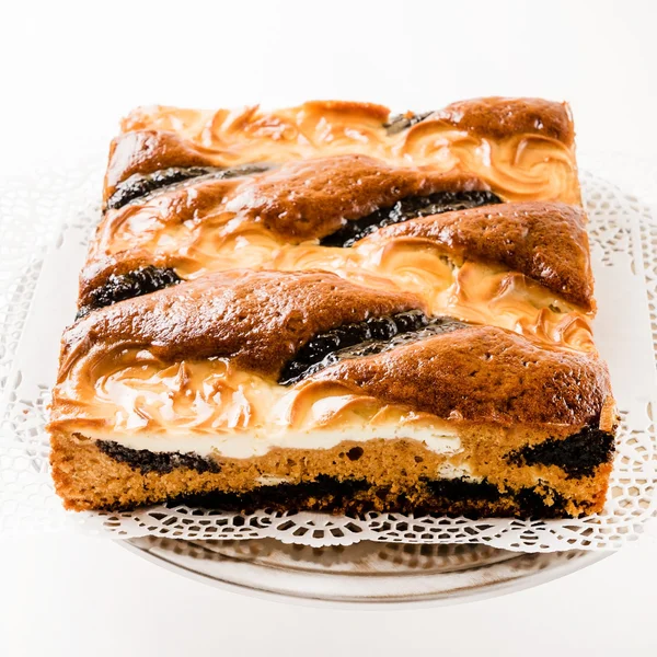 Upieczone ciasto makowe — Zdjęcie stockowe