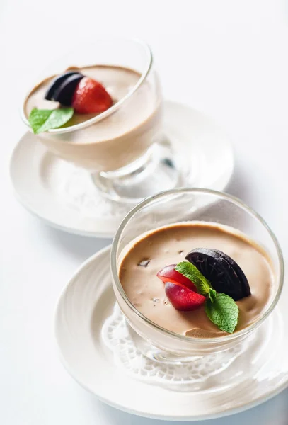 Chocolate dessert in glasses — Stock Photo, Image