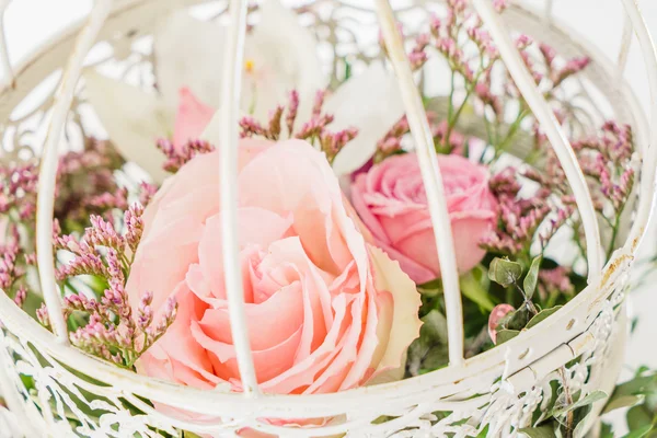 장에 로맨틱 꽃다발 — 스톡 사진